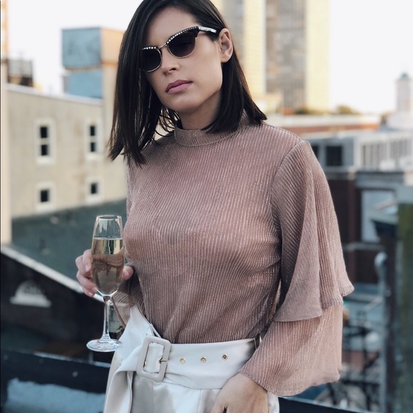 🆕Mara Sheer Rose Gold Bell Sleeve Top - Picture 4 of 8